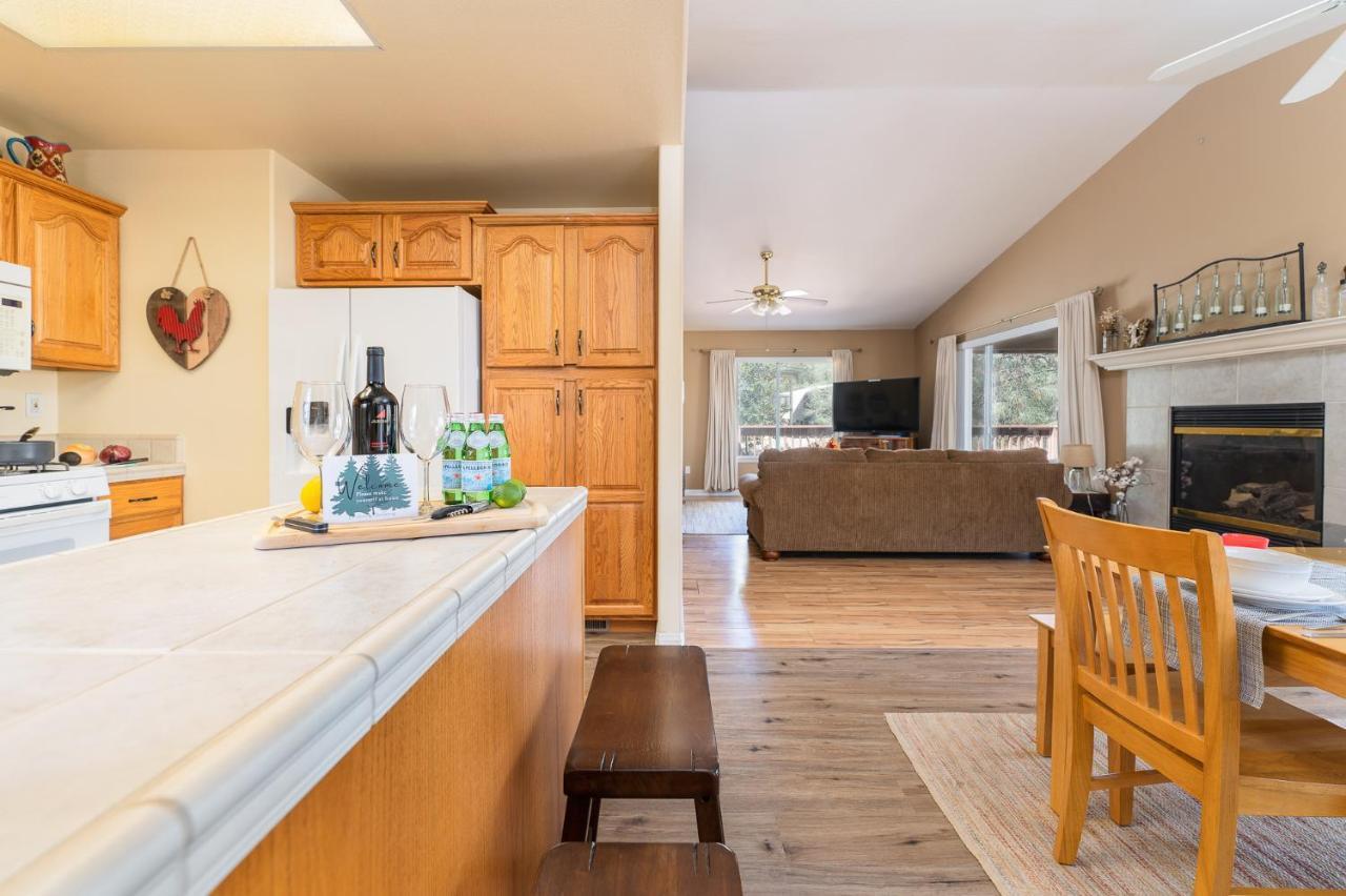 Lazy Squirrel - Cozy Family House With Full Game Room Kernville Εξωτερικό φωτογραφία